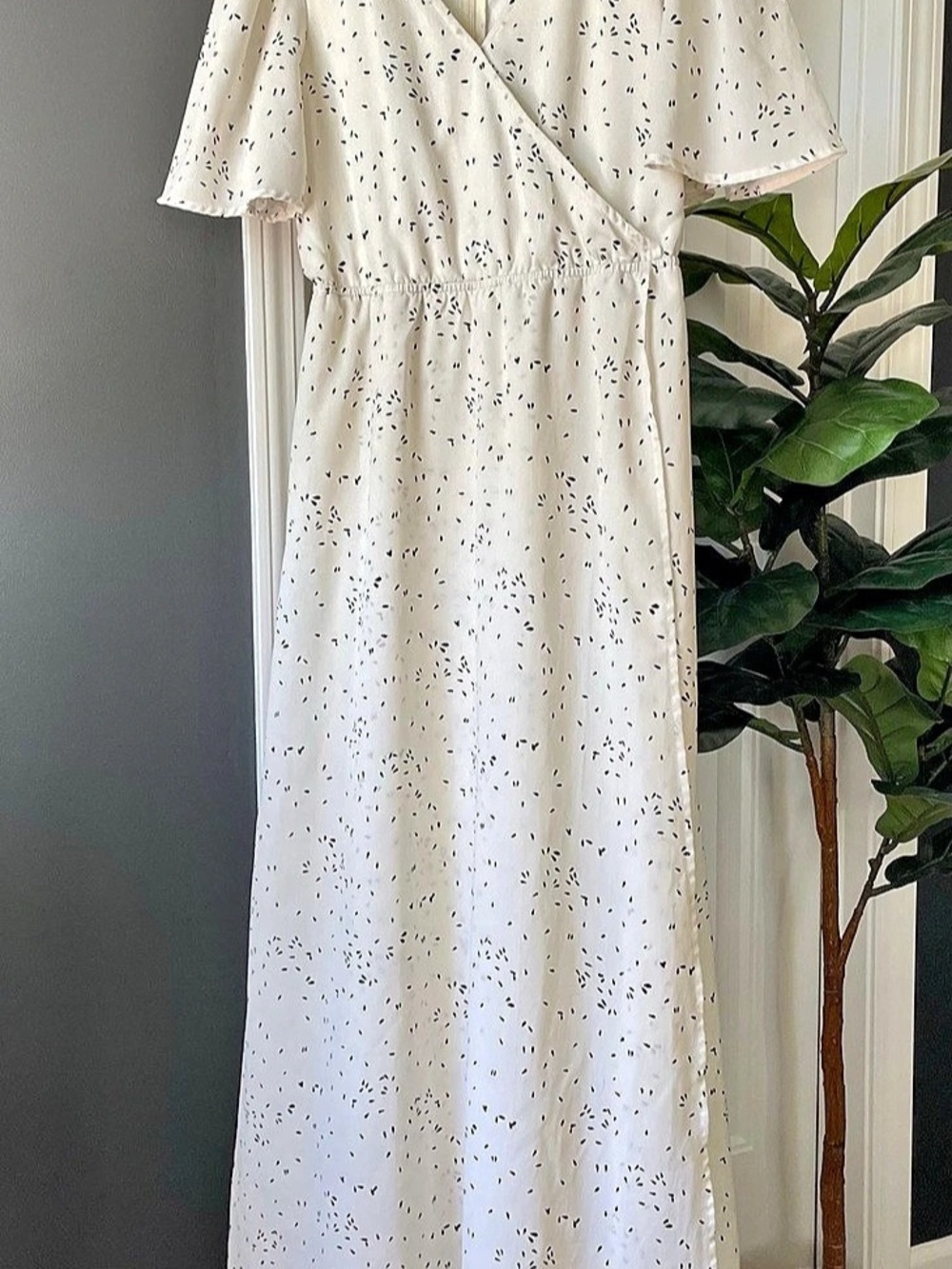 Piper & Scoot Abstract Print Maxi Dress Ivory Black Wrap Style Size Small | FLAW